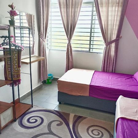 Dg Homestaymuslim Putrajaya - Near Alamanda Exterior photo