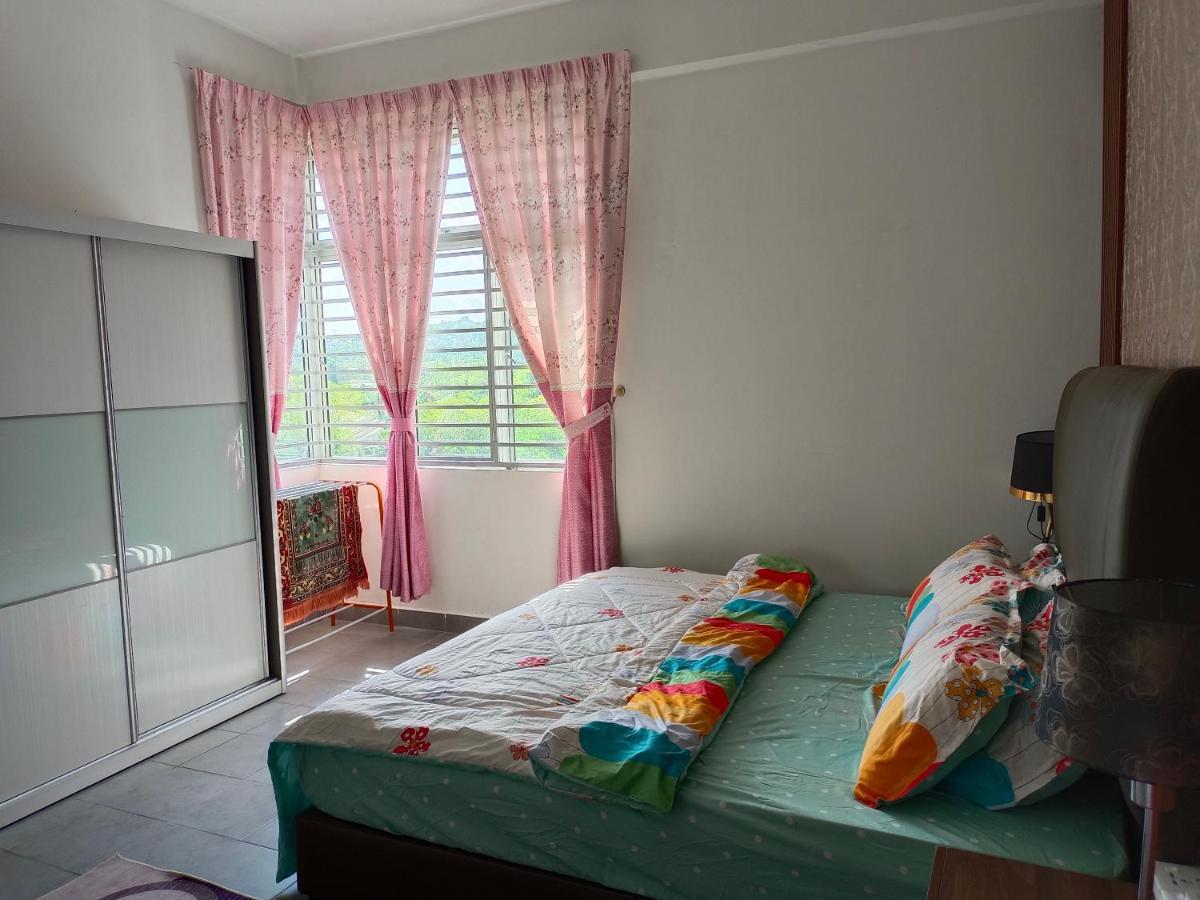 Dg Homestaymuslim Putrajaya - Near Alamanda Exterior photo