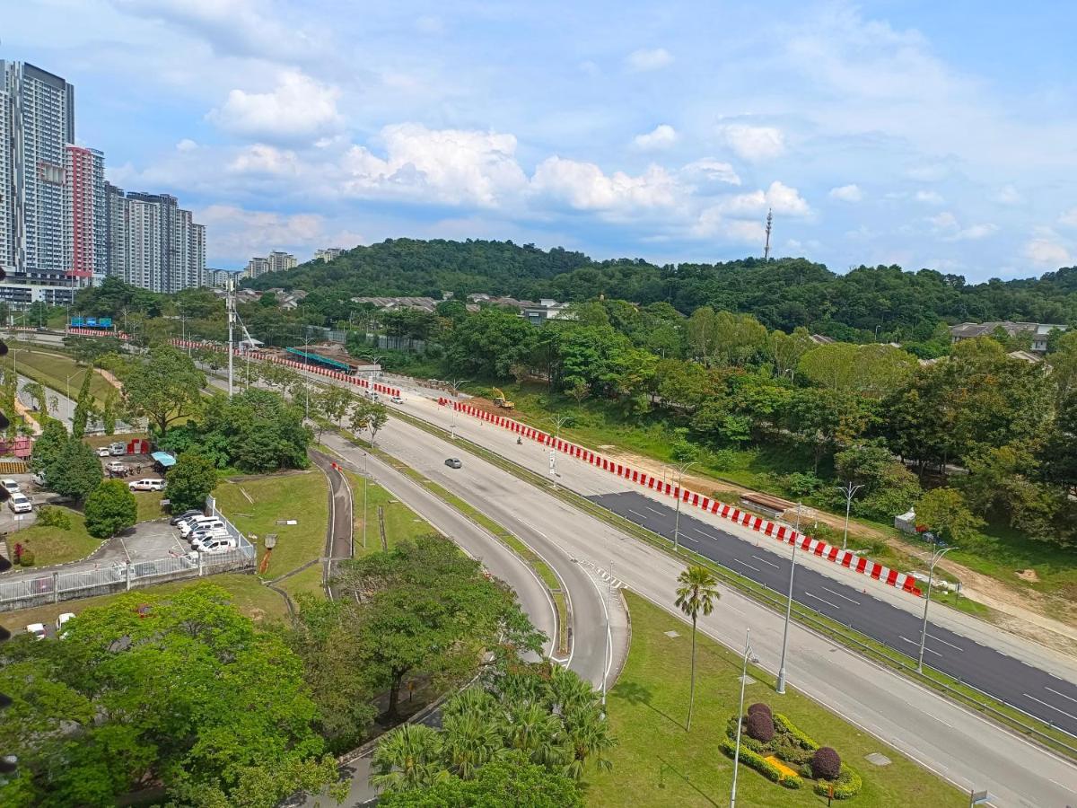 Dg Homestaymuslim Putrajaya - Near Alamanda Exterior photo
